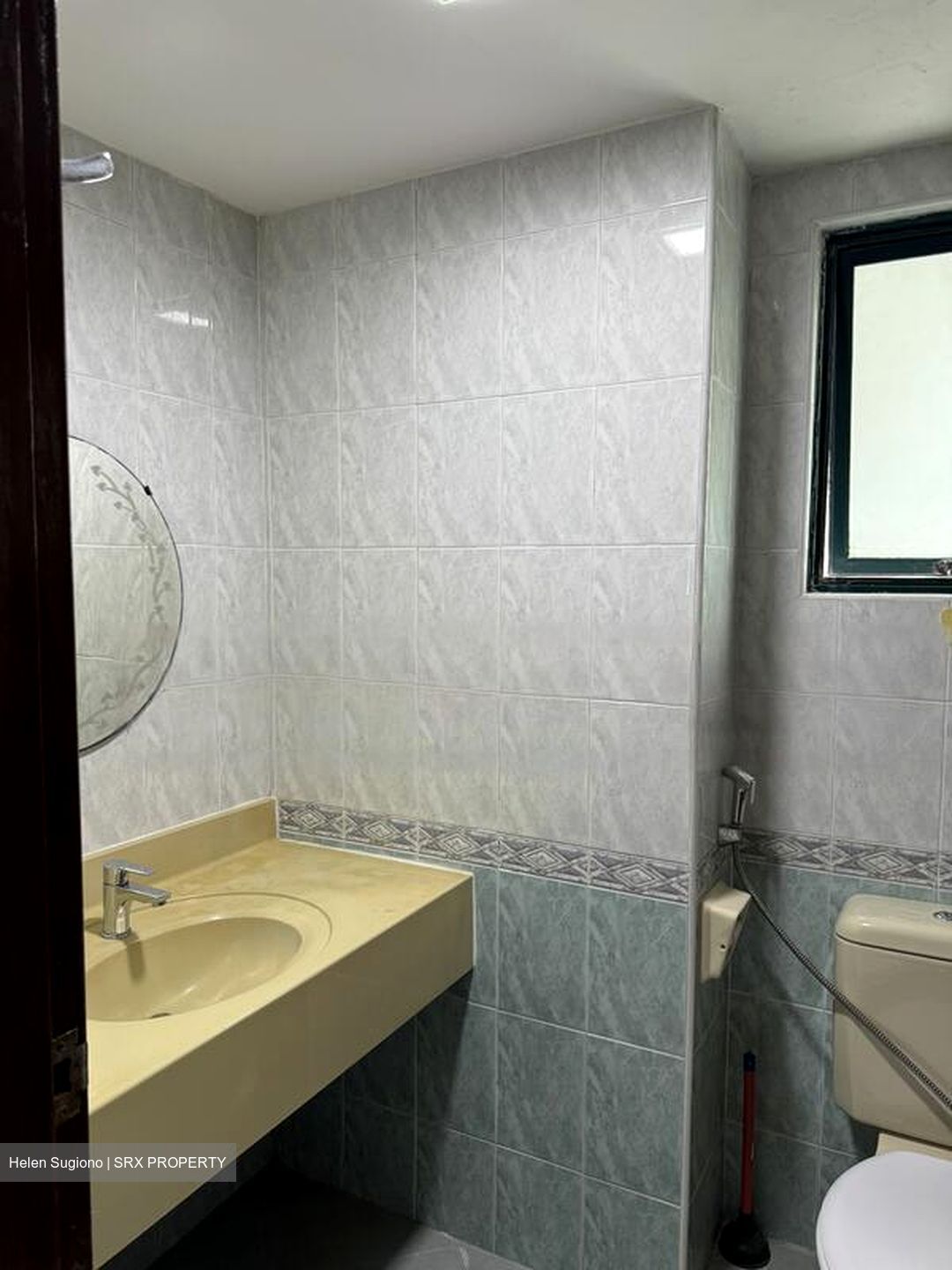 Regal Court (D12), Apartment #480045571